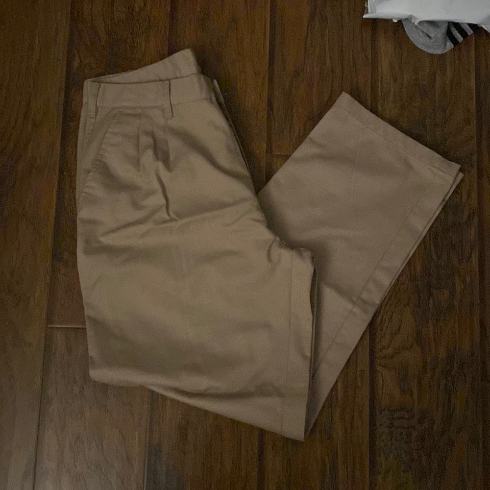 Men’s pleated pants